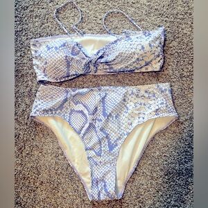 Snake skin patterned swim 💜
